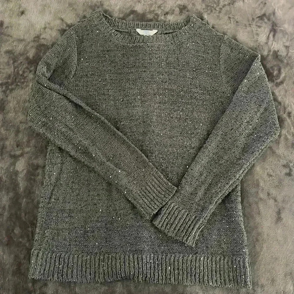 Time & Tru Grey Sparkly Sweater With a super cute back - Picture 1 of 7